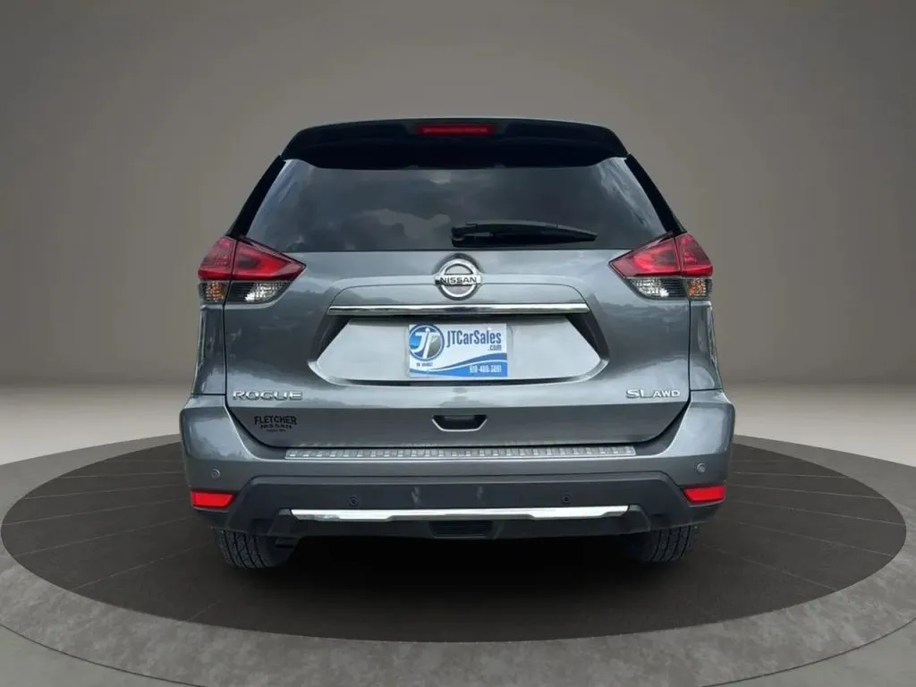 2020 Nissan Rogue SL photo 28