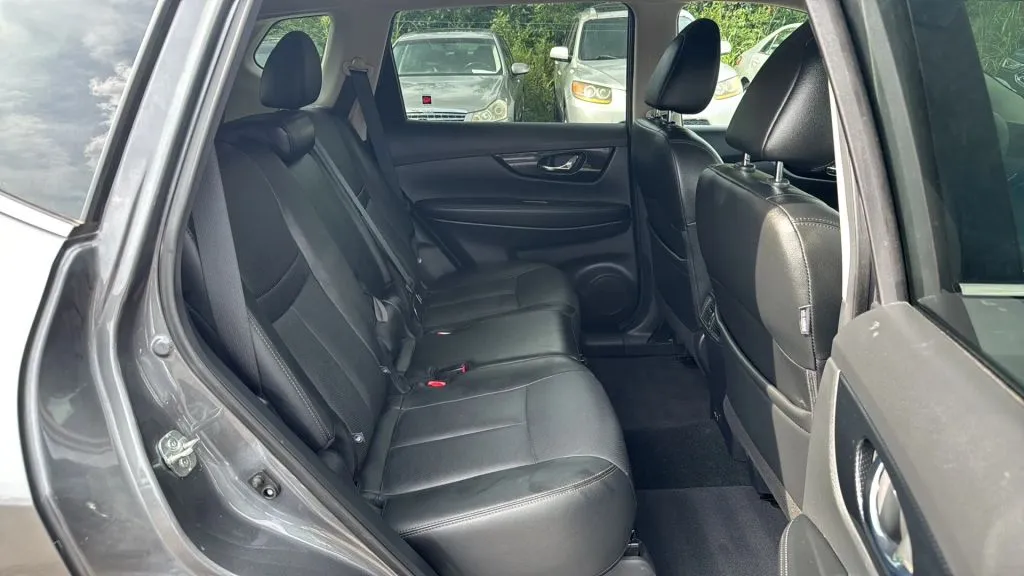 2020 Nissan Rogue SL photo 7