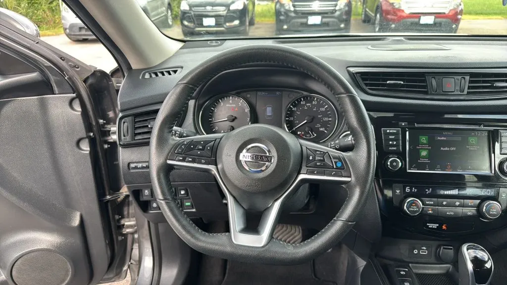 2020 Nissan Rogue SL photo 35