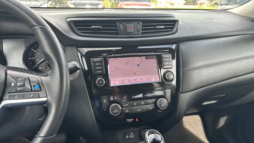 2020 Nissan Rogue SL photo 37
