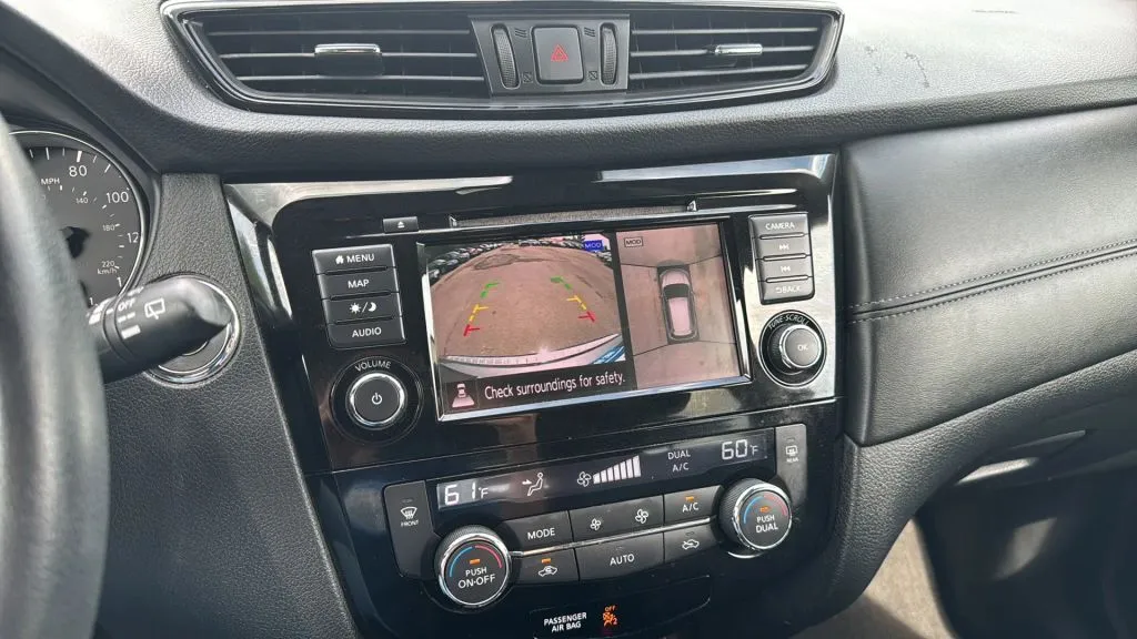 2020 Nissan Rogue SL photo 5