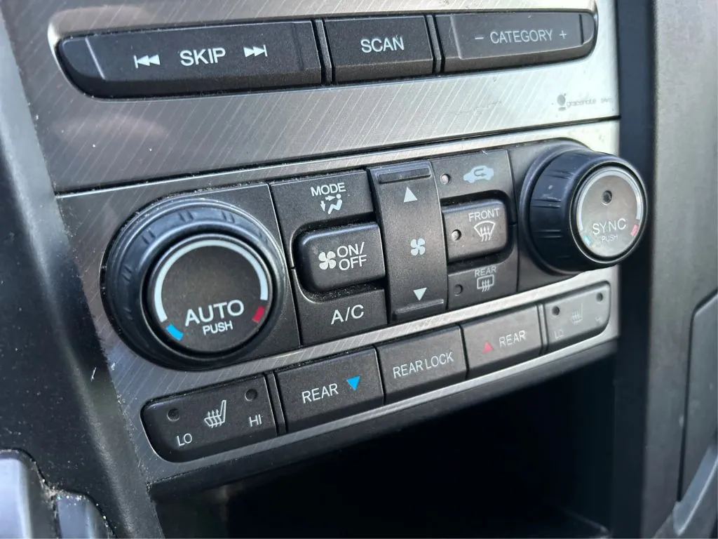 2015 Honda Pilot EX-L Sport photo 32