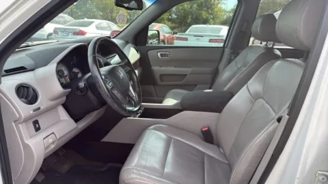 Photos of 2015 Honda Pilot EX-L Sport Utility 4D for sale in Broken Arrow, OK at JT Wholesale Auto, Inc.