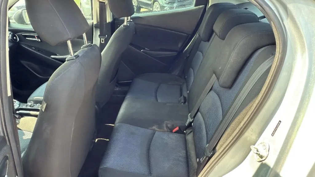 2018 Toyota Yaris iA photo 13