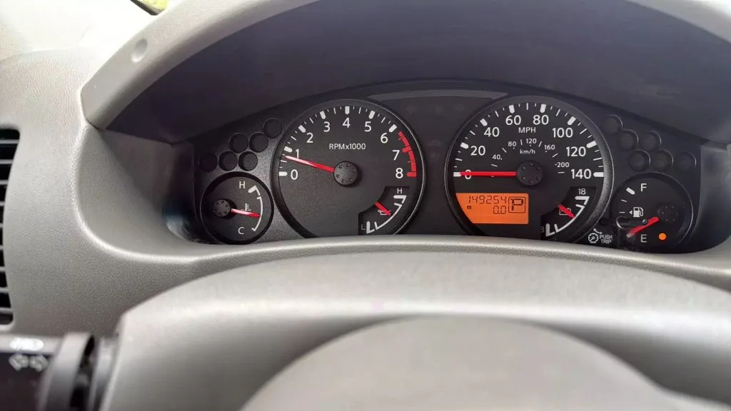 2012 Nissan Frontier Crew Cab SV photo 18