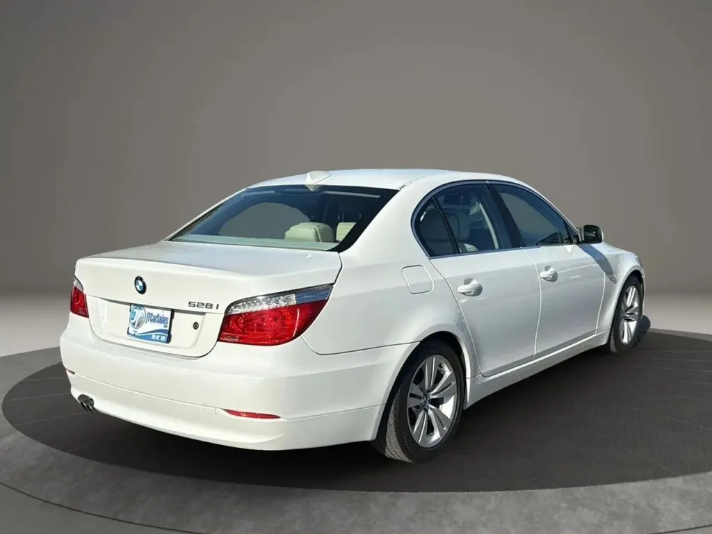 2009 Bmw 528i 5-series photo 13