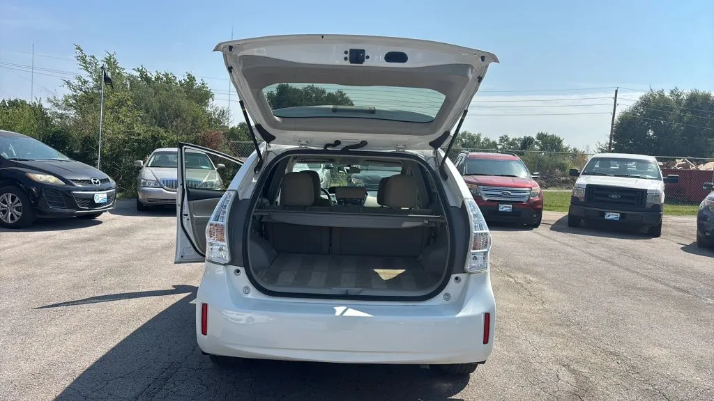 2012 Toyota Prius V Three photo 25