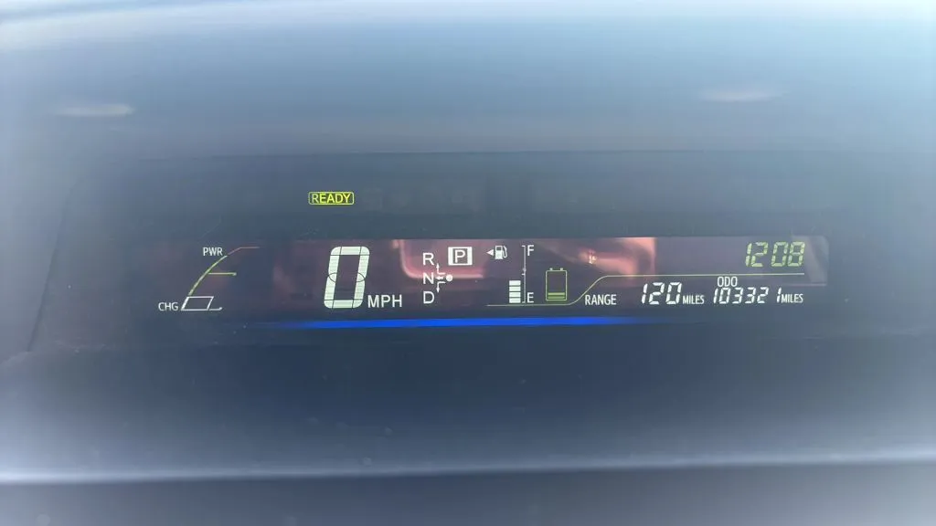 2012 Toyota Prius V Three photo 15