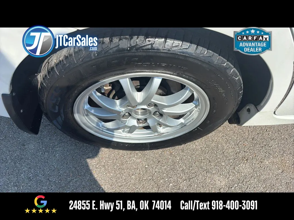 2012 Toyota Prius V Three photo 11