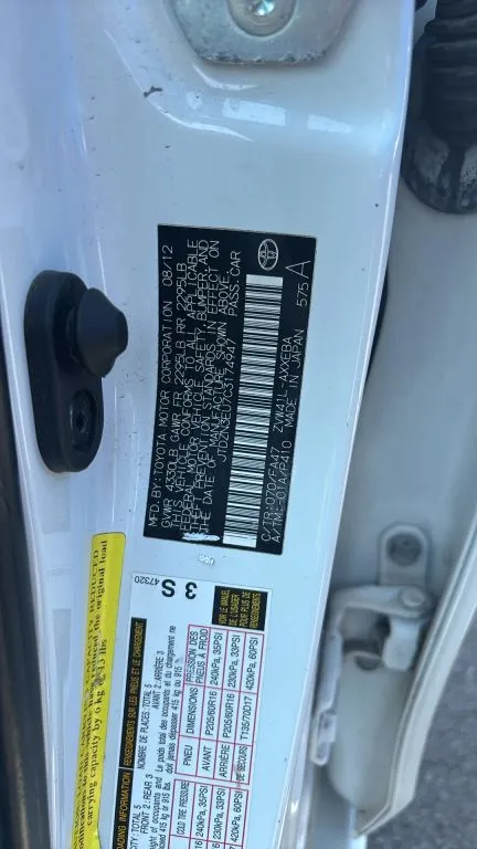 2012 Toyota Prius V Three photo 10
