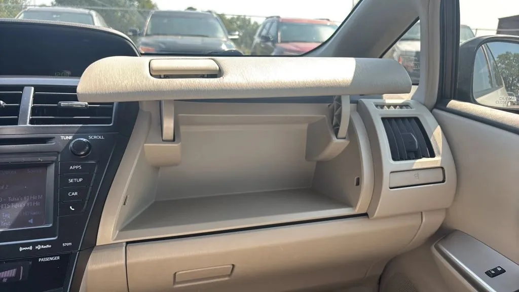 2012 Toyota Prius V Three photo 27