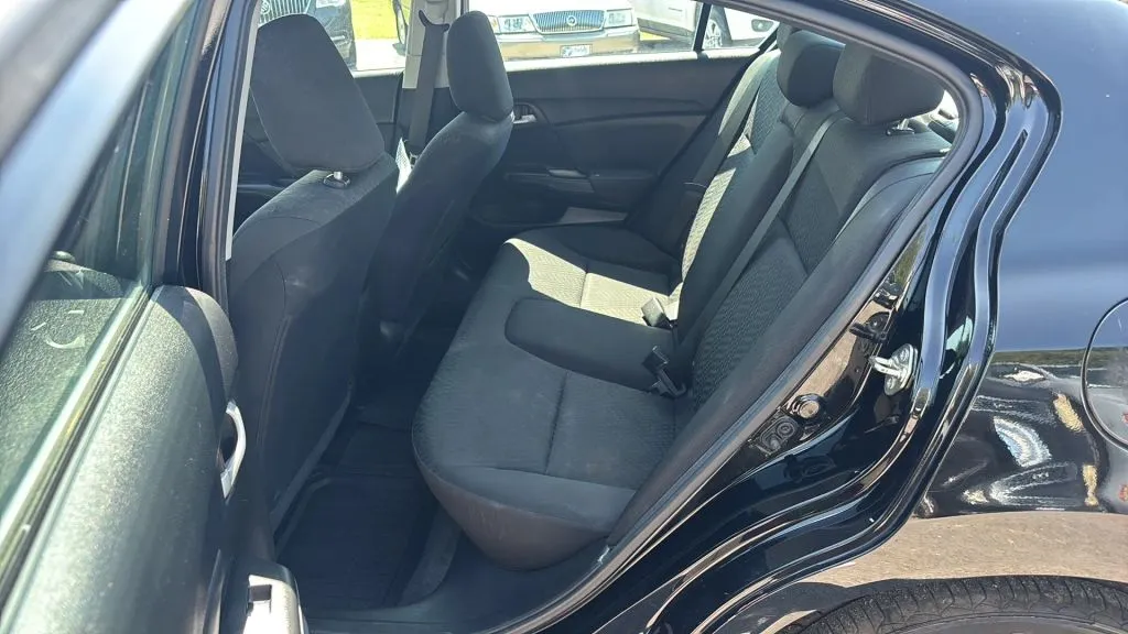 2015 Honda Civic SE photo 22