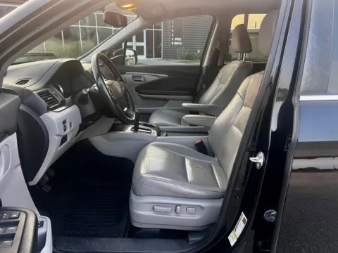 Another view of 2016 Honda Pilot EX-L Sport Utility 4D for sale in Broken Arrow, OK at JT Wholesale Auto, Inc.