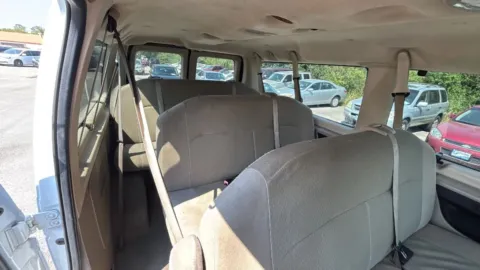 More photos of 2009 Ford E350 Super Duty Passenger XLT Van 3D at JT Wholesale Auto, Inc., OK