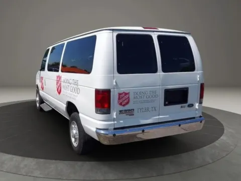 Another view of 2009 Ford E350 Super Duty Passenger XLT Van 3D for sale in Broken Arrow, OK at JT Wholesale Auto, Inc.
