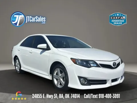 White 2013 Toyota Camry SE Sedan 4D for sale in Broken Arrow, OK