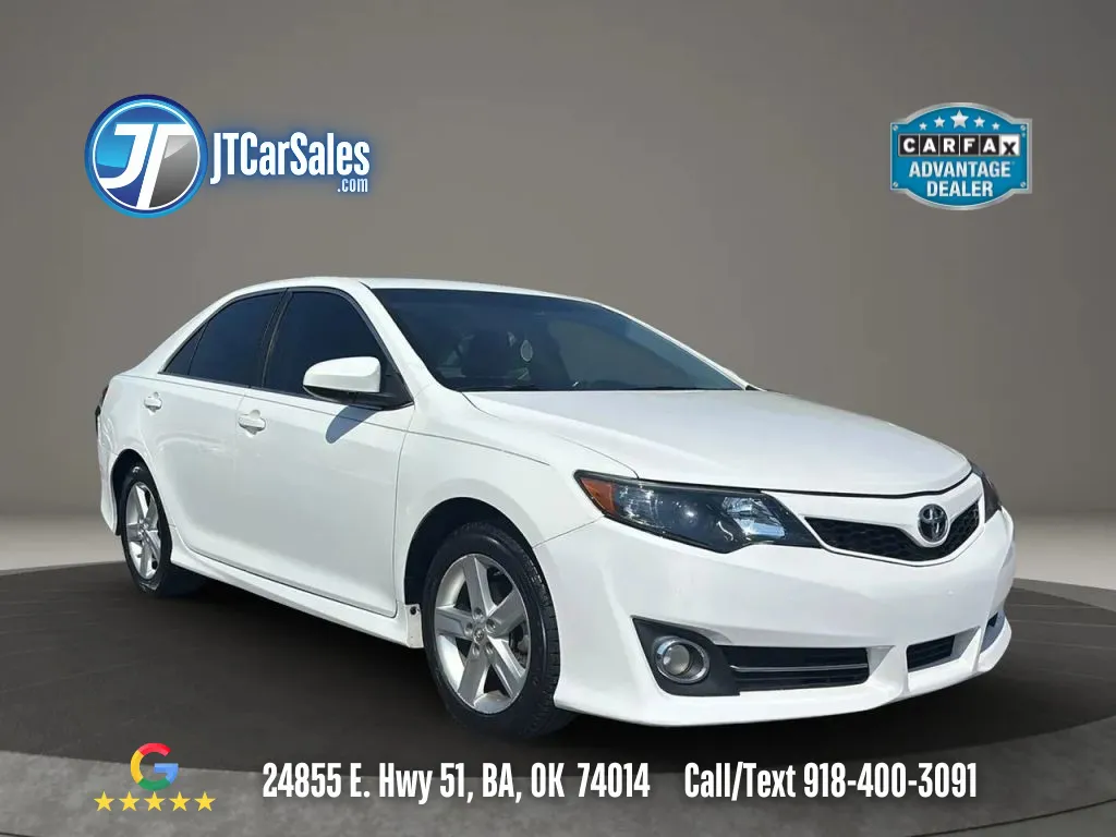 White 2013 Toyota Camry SE Sedan 4D for sale in Broken Arrow, OK