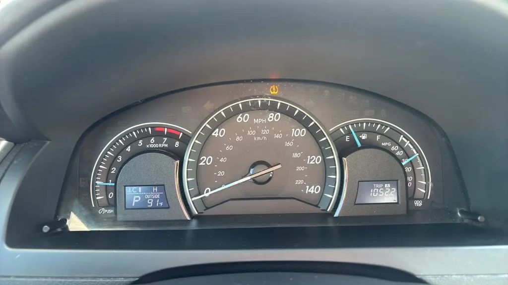 2013 Toyota Camry LE photo 7
