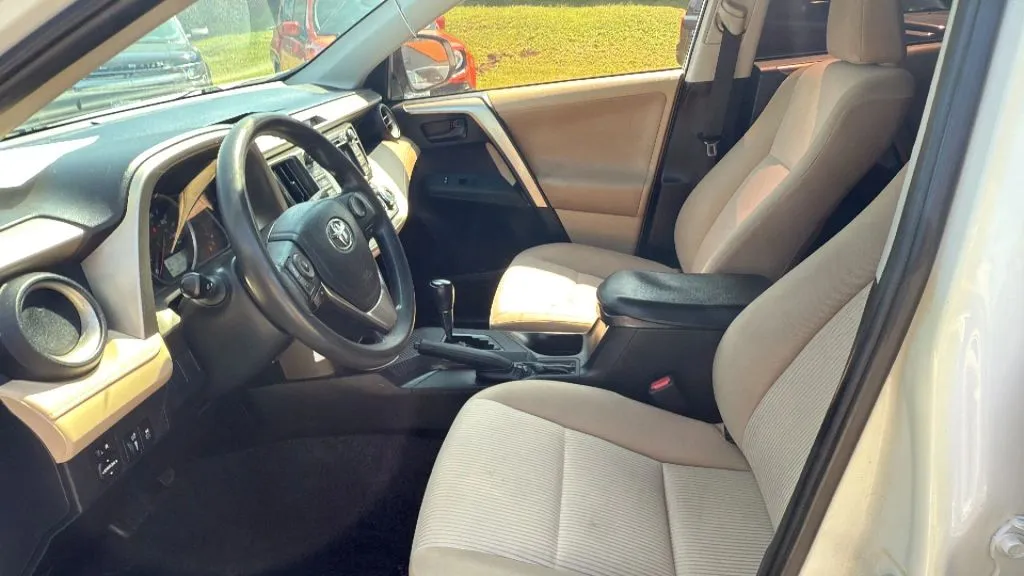 2013 Toyota RAV4 LE Sport photo 2