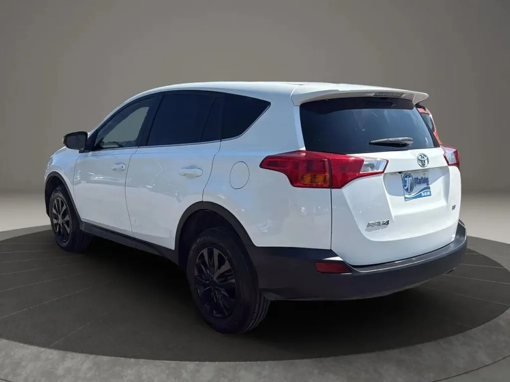 2013 Toyota RAV4 LE Sport photo 5