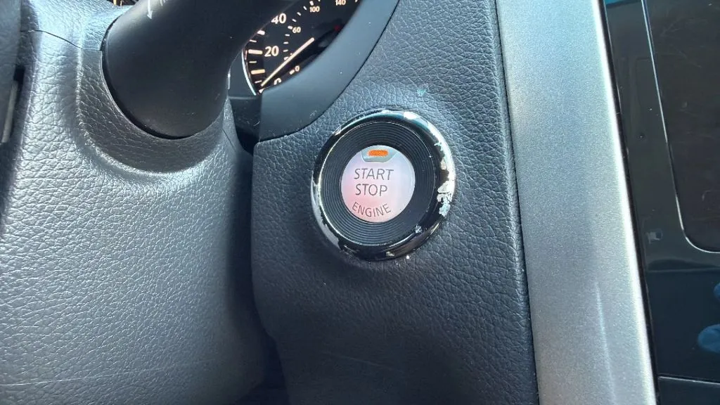 2015 Nissan Altima 2.5 SV photo 24
