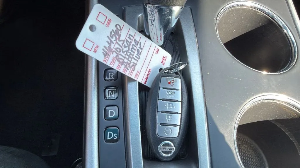2015 Nissan Altima 2.5 SV photo 5