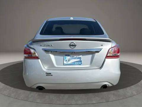More photos of 2015 Nissan Altima 2.5 SV Sedan 4D at JT Wholesale Auto, Inc., OK