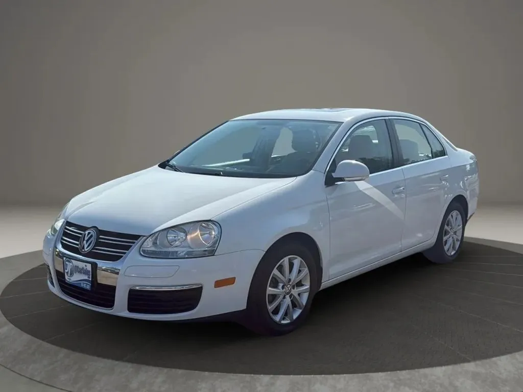 2010 Volkswagen Jetta SEL photo 12