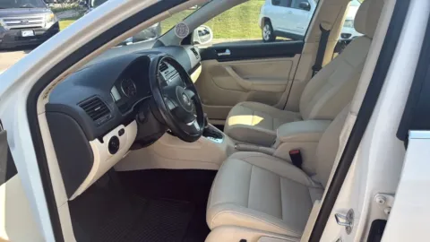 More photos of 2010 Volkswagen Jetta SEL Sedan 4D at JT Wholesale Auto, Inc., OK