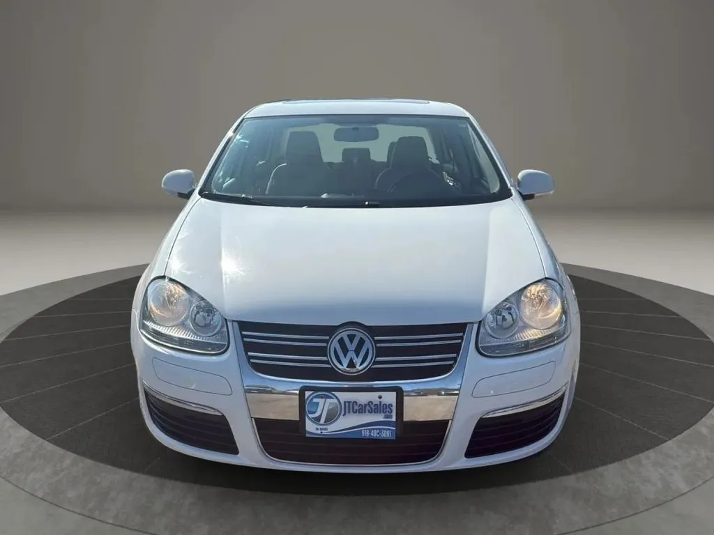 2010 Volkswagen Jetta SEL photo 21