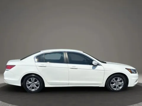 Photos of 2012 Honda Accord SE Sedan 4D for sale in Broken Arrow, OK at JT Wholesale Auto, Inc.