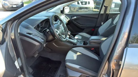 Photos of 2014 Ford Focus SE Sedan 4D for sale in Broken Arrow, OK at JT Wholesale Auto, Inc.
