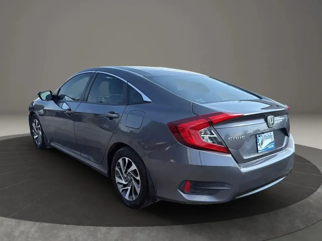 2016 Honda Civic EX photo 4