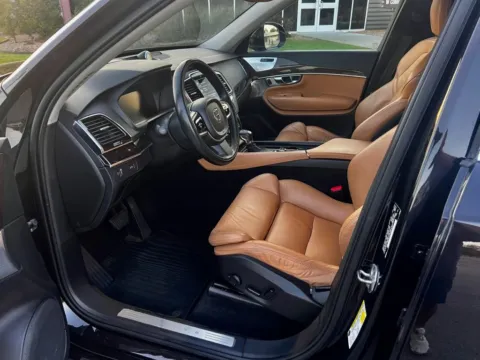 More photos of 2016 Volvo XC90 T6 Momentum Sport Utility 4D at JT Wholesale Auto, Inc., OK