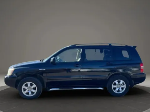 More photos of 2001 Toyota Highlander Sport Utility 4D at JT Wholesale Auto, Inc., OK