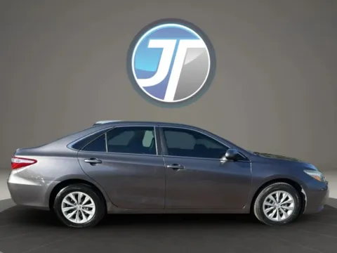 Another view of 2015 Toyota Camry SE Sedan 4D for sale in Broken Arrow, OK at JT Wholesale Auto, Inc.