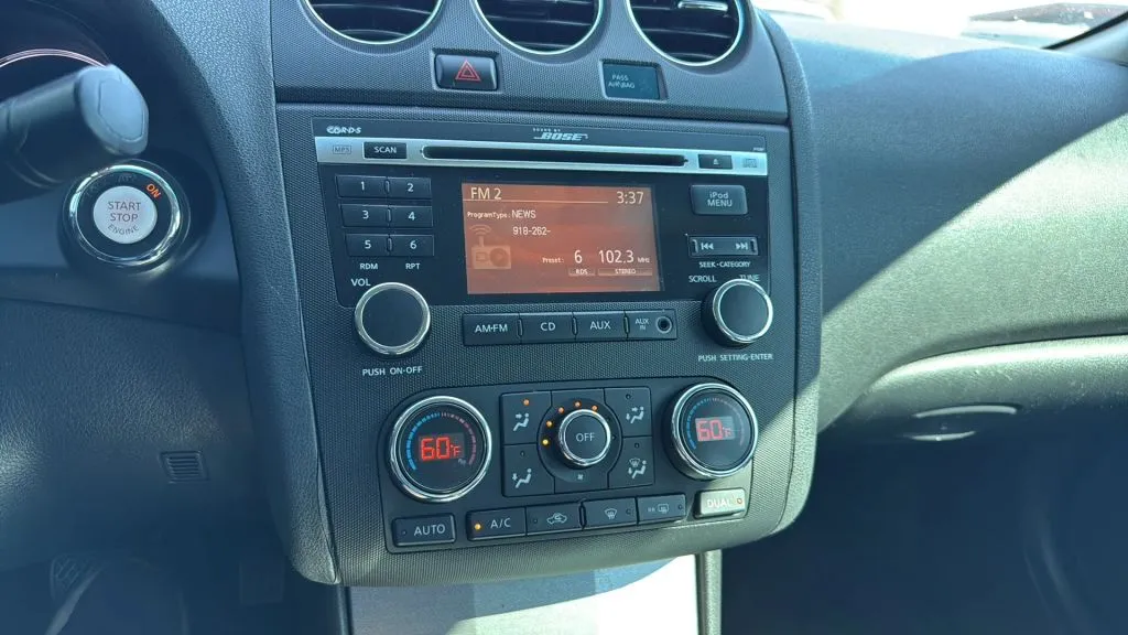 2012 Nissan Altima 3.5 SR photo 5