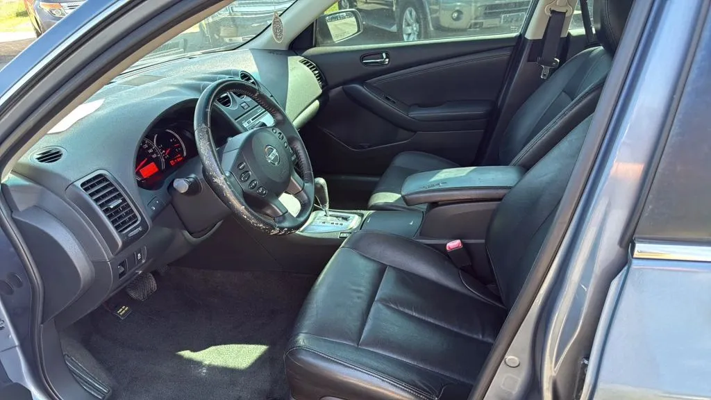 2012 Nissan Altima 3.5 SR photo 24