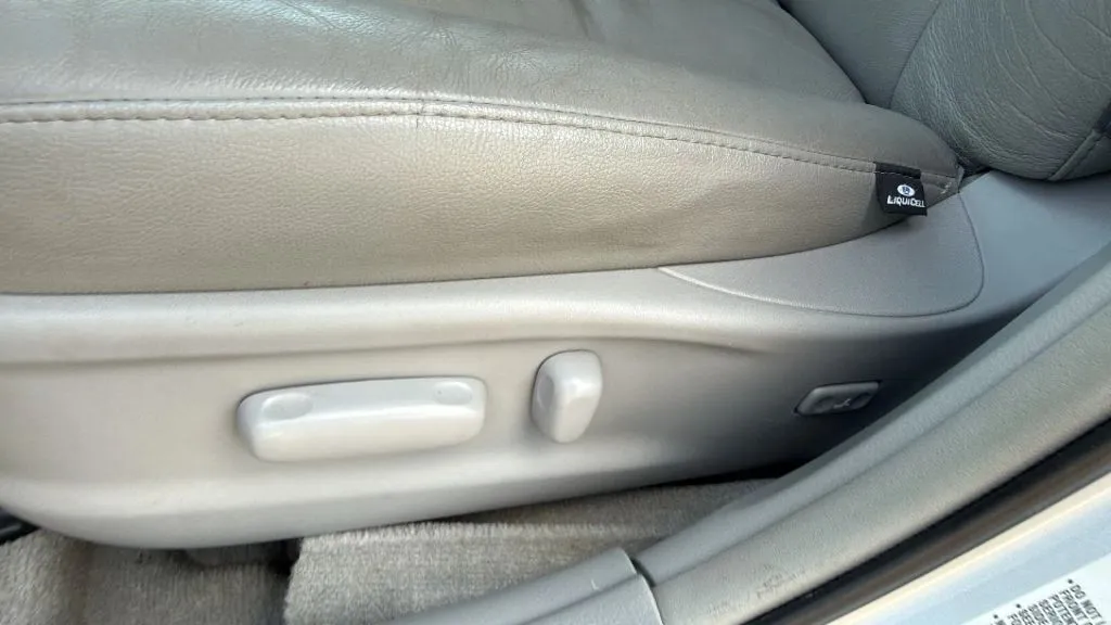 2008 Toyota Camry XLE photo 2