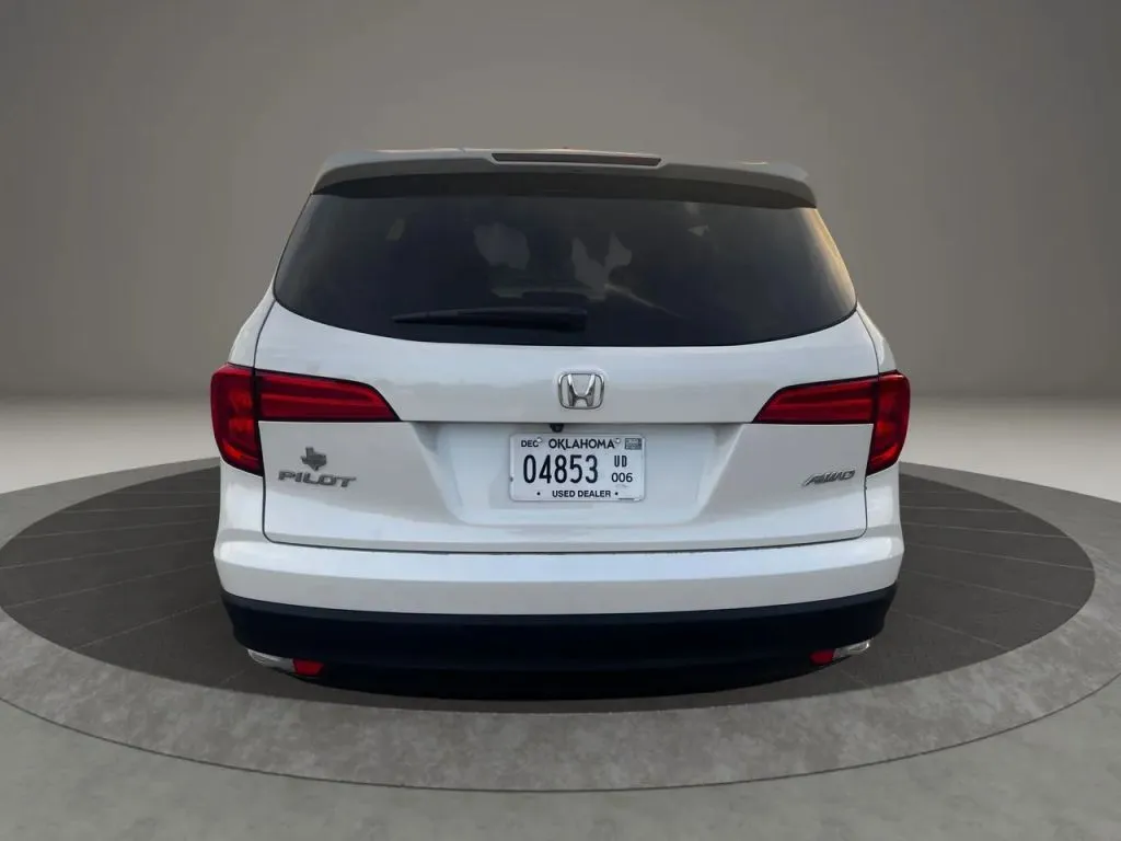 2016 Honda Pilot EX photo 4