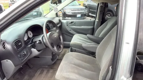 Photos of 2007 Chrysler Town & Country for sale in Broken Arrow, OK at JT Wholesale Auto, Inc.