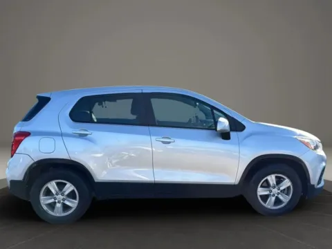 More photos of 2020 Chevrolet Trax LS Sport Utility 4D at JT Wholesale Auto, Inc., OK