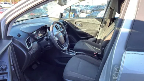 More photos of 2020 Chevrolet Trax LS Sport Utility 4D at JT Wholesale Auto, Inc., OK