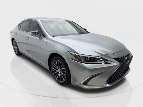 More photos of 2023 Lexus ES 350 CAM,SUNROOF,CLMT STS,BLIND SPOT,18" WLS at Autos of Dallas - Irving, TX
