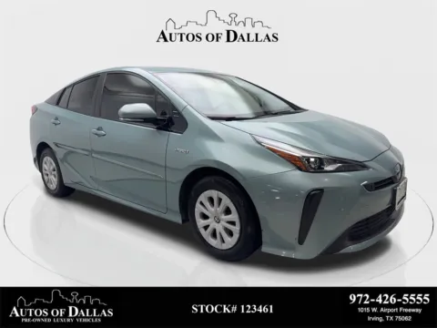 Blue 2020 Toyota Prius L for sale in Irving, TX