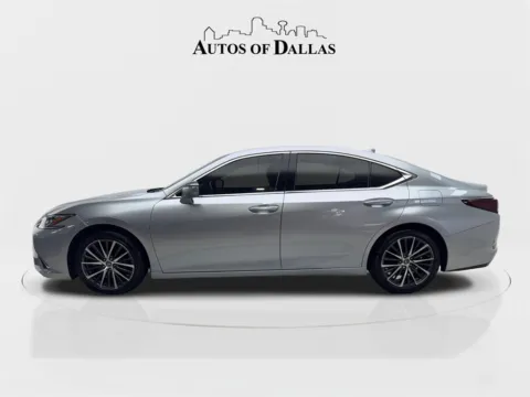 More photos of 2022 Lexus ES 350 CAM,SUNROOF,CLMT STS,BLIND SPOT,18" WLS at Autos of Dallas - Irving, TX