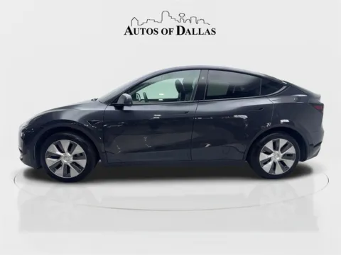 More photos of 2024 Tesla Model Y Long Range at Autos of Dallas - Irving, TX