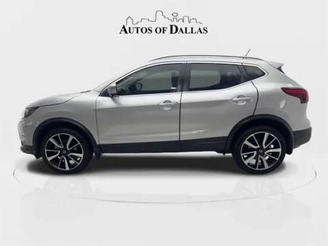 More photos of 2019 Nissan Rogue Sport SL at Autos of Dallas - Irving, TX