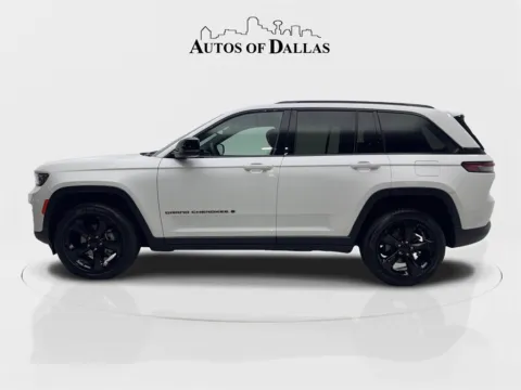 More photos of 2025 Jeep Grand Cherokee Altitude X CAM,PANO,HTD STS,BLIND SPOT,20" WLS at Autos of Dallas - Irving, TX