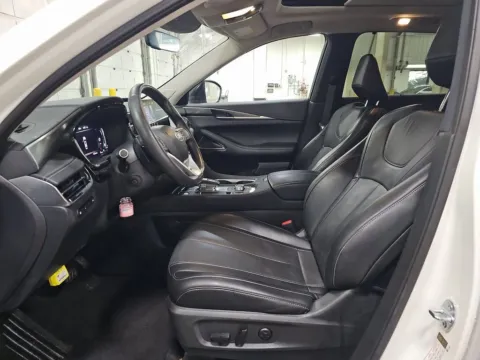 More photos of 2023 INFINITI QX60 LUXE NAV,CAM,SUNROOF,CLMT STS,BLIND SPOT,3RD ROW at Autos of Dallas - Irving, TX